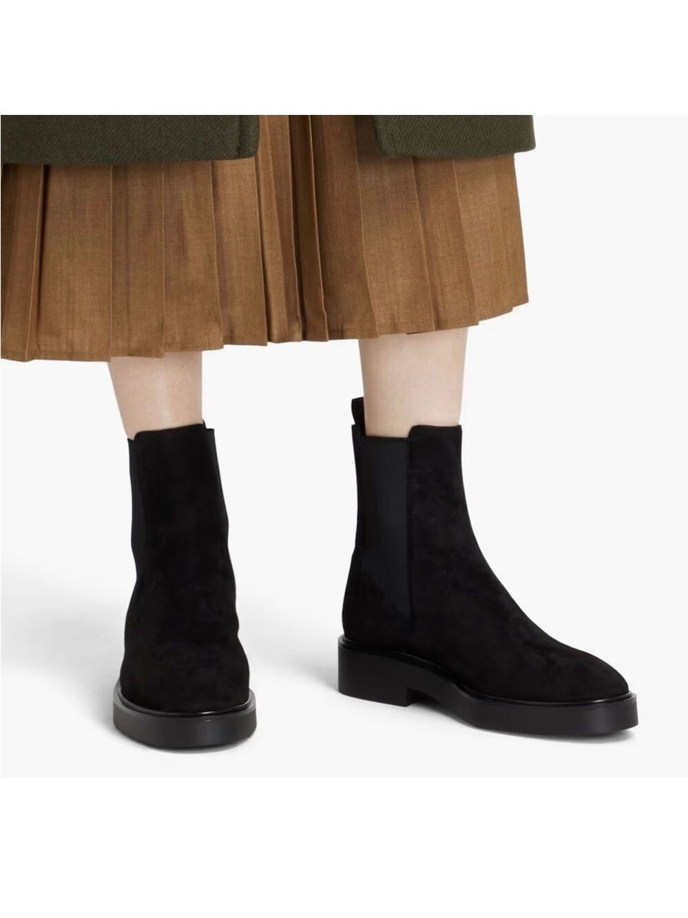 Stuart Weitzman Henley Suede Chelsea Boot In Black Suede size 11